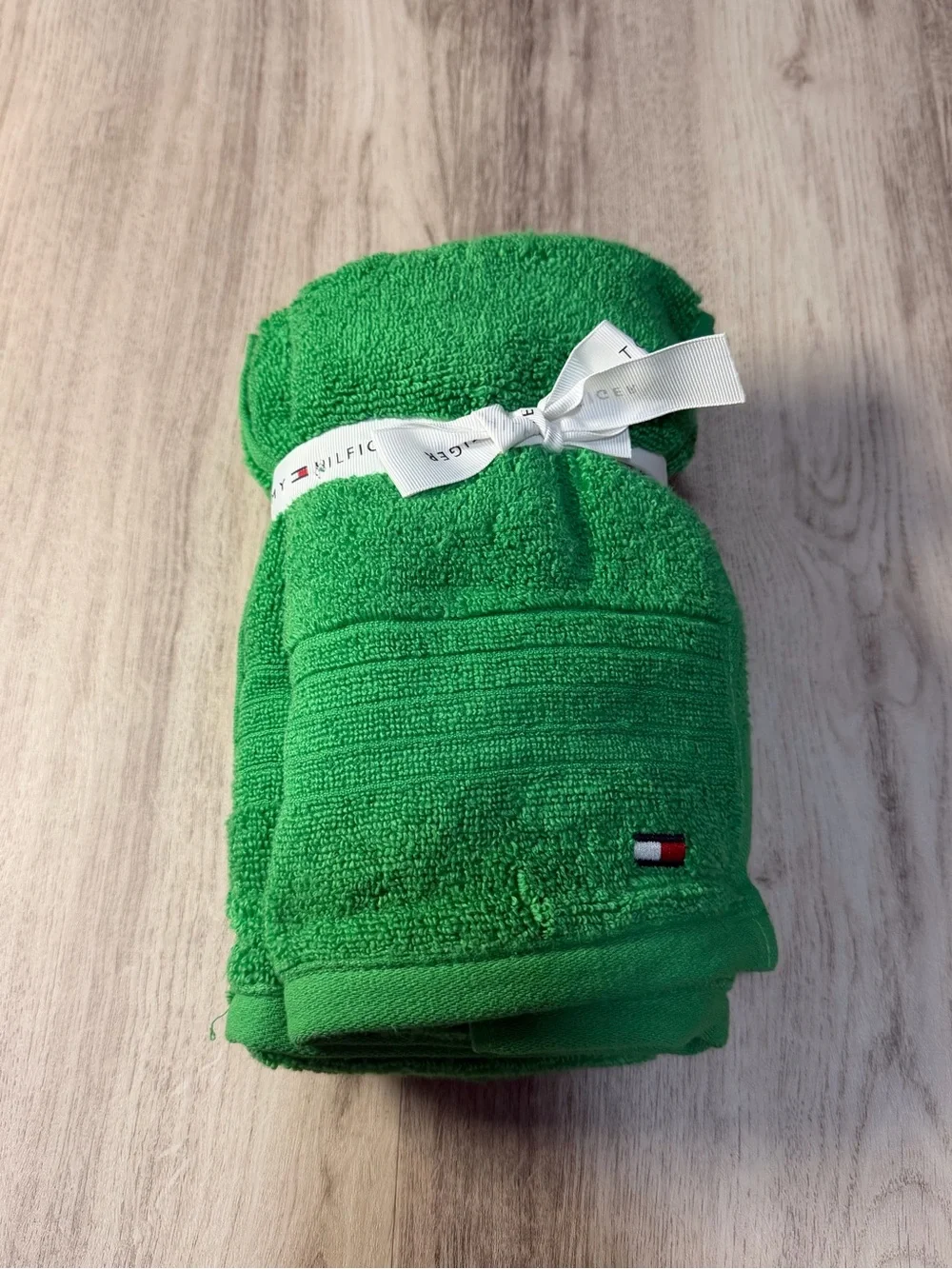 Tommy Hilfiger Bright Green Towel Set with Flag Logo 2-pack